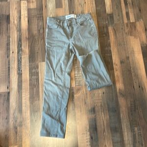 Old Navy Karate slim adjustable weight pants. Size 7 in gray.